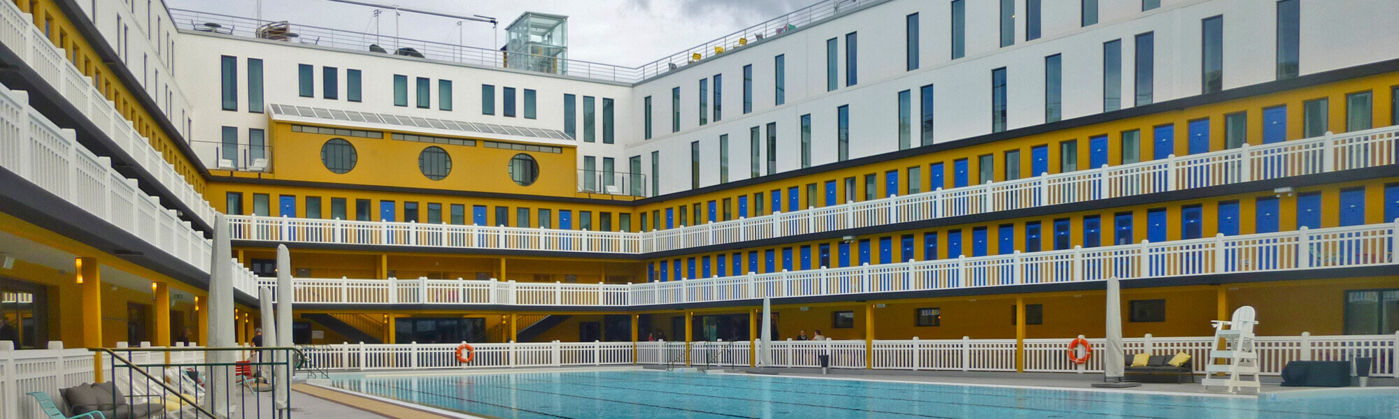 señalética general de marcal en hotel piscine Molitor